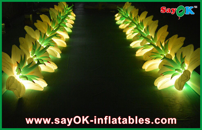 Pretty Inflatable Lighting Decoration / Inflatable Led Flower Chain For Wedding Party